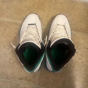 Jordan 13 lucky green